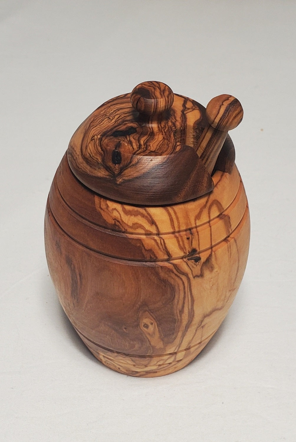 OLIVIKO 100% olive wood Honey pot, Jar with a dipper